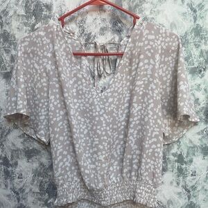 Nine Britton Beige and White Patterned Blouse